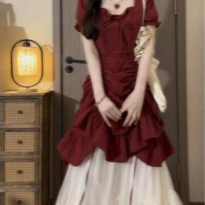 法式纯欲温柔感独特掐腰设计感连衣裙女夏季搭配网纱半身裙两件套