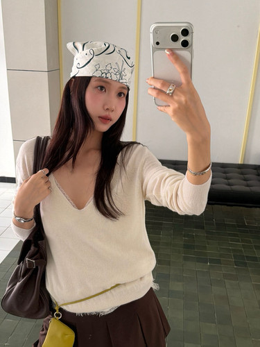 waitmore宽松v领百搭慵懒毛衣