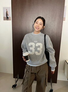 WIDELIA圆领数字百搭显瘦加绒卫衣女2025冬简约休闲减龄长袖上衣