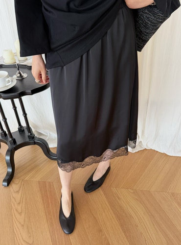 气质蕾丝花边拼接中长款半身裙