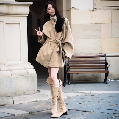 卡其色正肩短款大衣女春冬高级