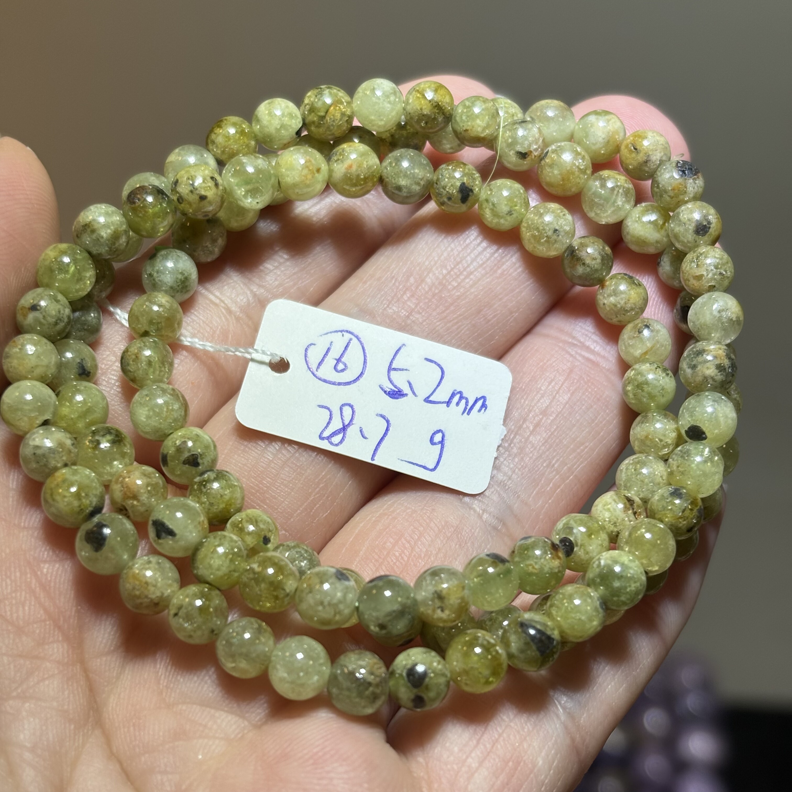 天然水晶沙弗莱绿石榴石三圈有瑕疵黑点 一物一图