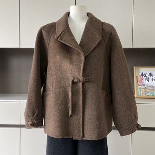 新款大翻领绵阳毛呢短款大衣女中老年妈妈装系带收腰外套气质女装