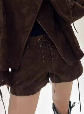100%真皮绒面绵羊皮2026春林珍娜同款交叉绑带复古皮裤女短裤热裤