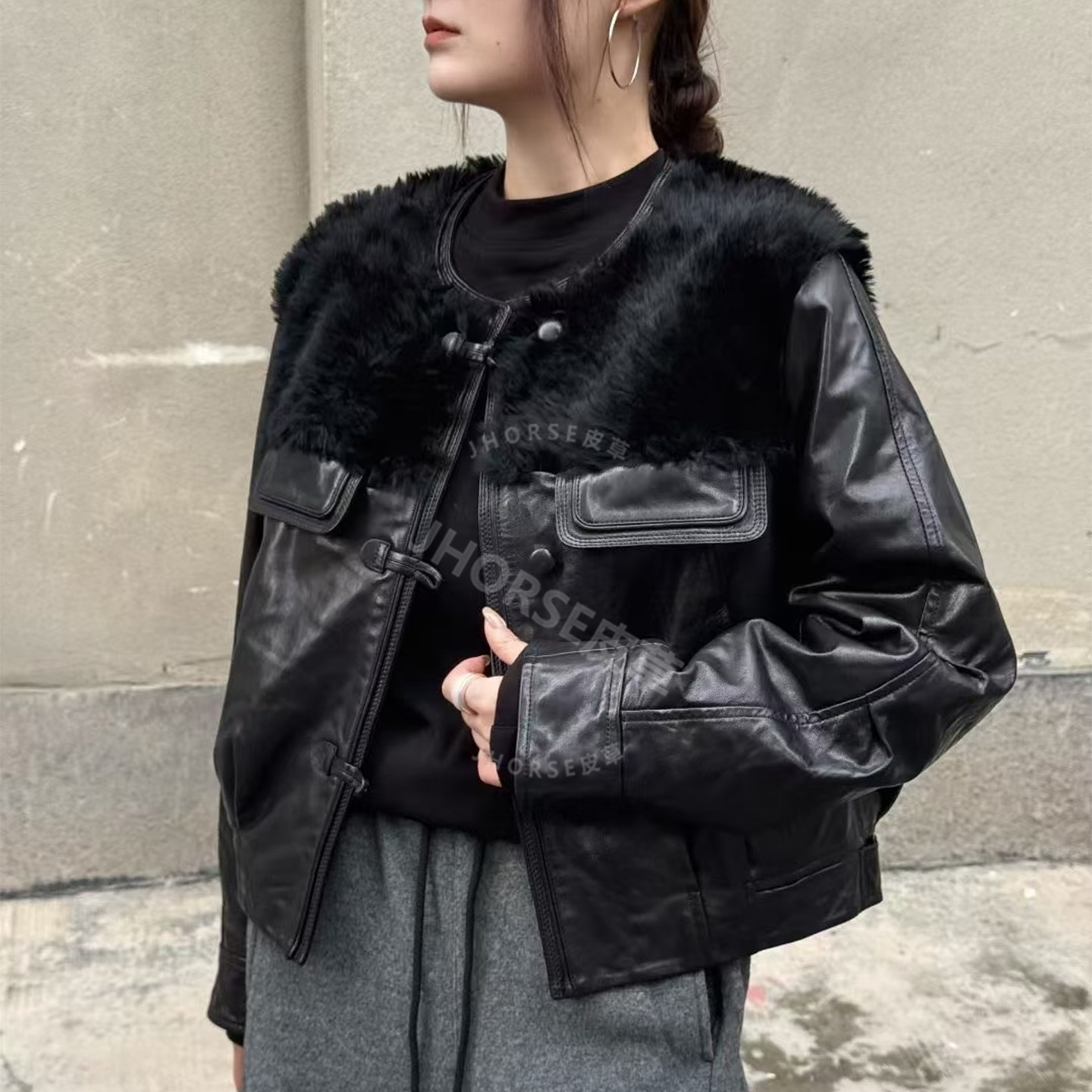 欧货2025冬羊羔毛皮毛一体拼接真皮羽绒服女皮草圆领鹅绒机车外套