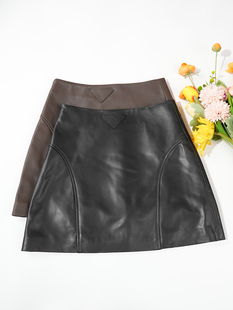 真皮半身裙女绵羊皮裙子高级感气质高腰2024秋三角形设计感小短裙