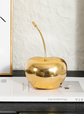 现代简约艺术电镀喷漆仿真苹果梨样板间客厅办公室小众风装饰摆件