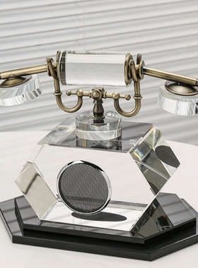 现代轻奢样板间酒柜摆件