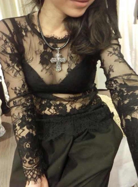 蕾丝打底衫女长袖内搭洋气秋冬性感低领镂空透视大码雷丝网纱上衣