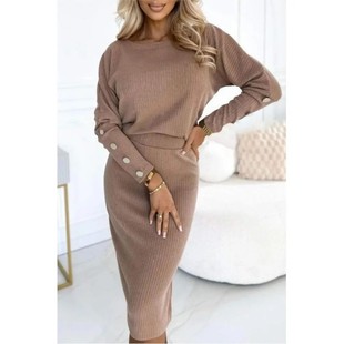 one button step skirt 女 Round set圆领纽扣纯色一步裙套装 neck