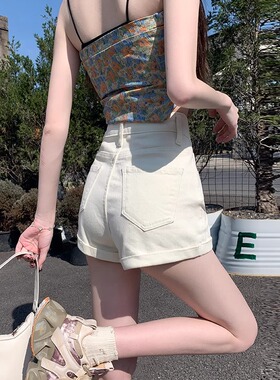 白色牛仔短裤女夏季2026新款高腰显瘦设计感热辣a字网红超火潮ins