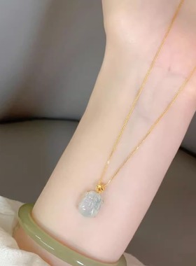 小红书仿和田玉珠胖乎乎小貔貅吊