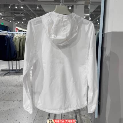 adidasAdidas男士休闲薄外套2026夏季新款透气防晒衣正品IK7433