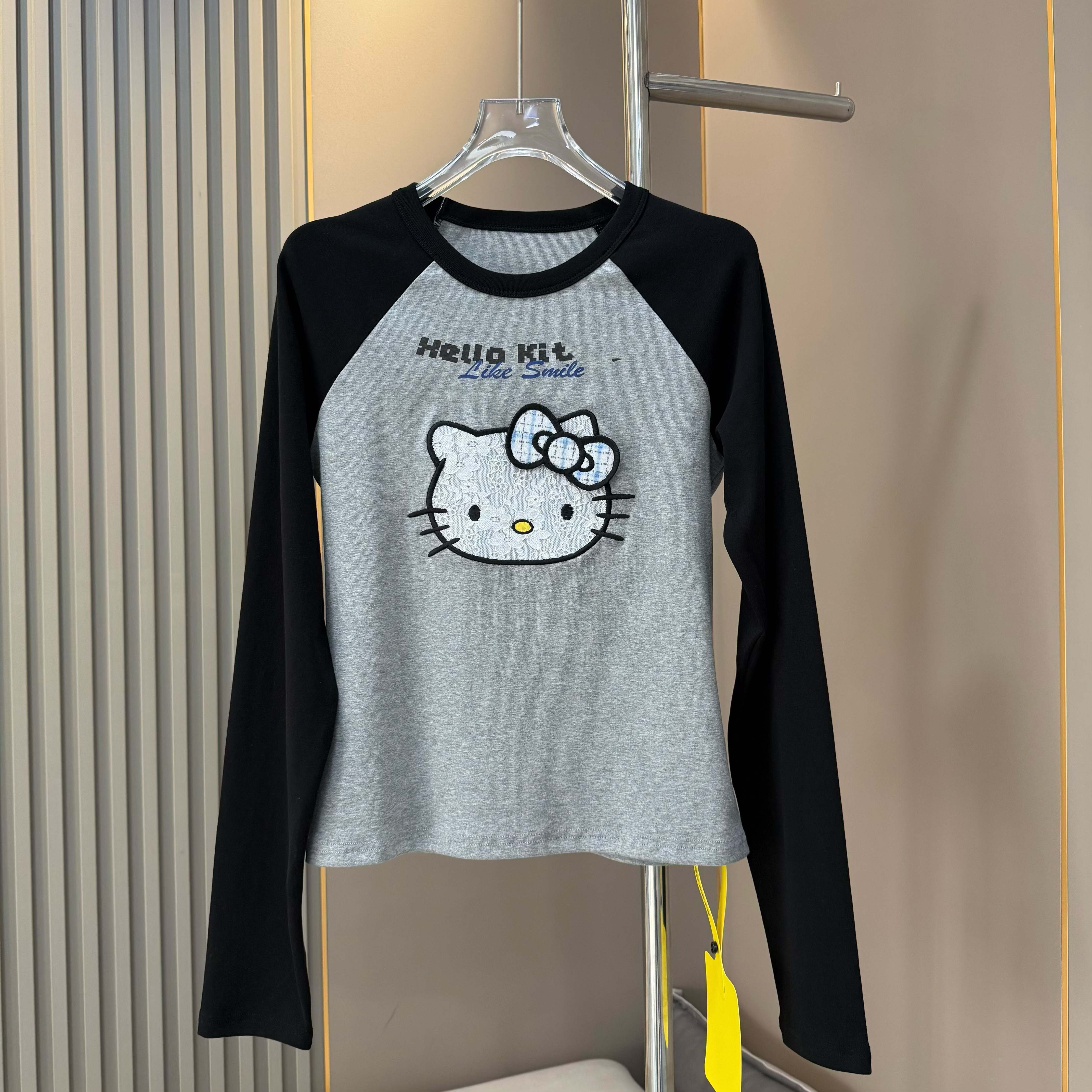 特价清仓 蕾丝刺绣Kitty猫咪蝴蝶结修身T恤女春季插肩袖上衣