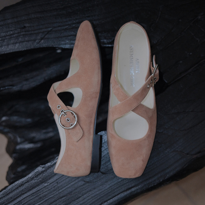 BIUCILI平底交叉带超软单鞋