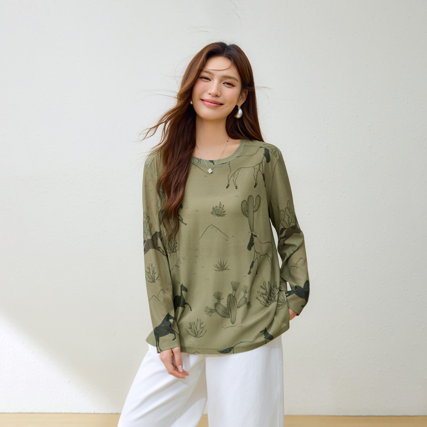 【戈壁小马】轻薄柔软长袖印花T恤纤莉秀大码女装胖mm2026夏新款