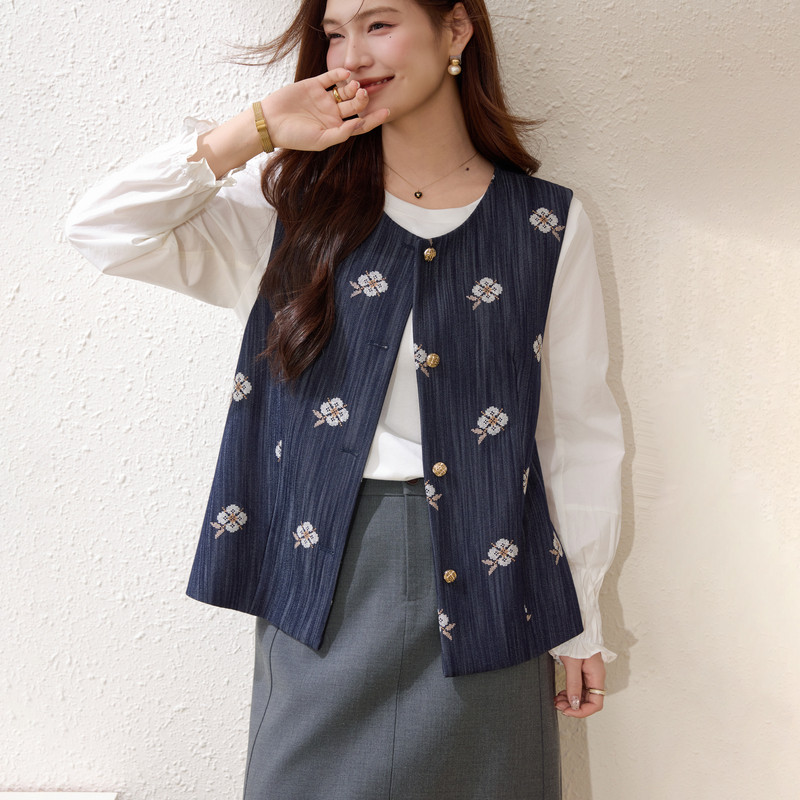 【质感绣花百搭马甲】纤莉秀大码女装优雅知性开衫胖mm2026春新款,女装/女士精品,大码内搭,淘宝优惠券,粉丝福利购,淘宝优惠卷