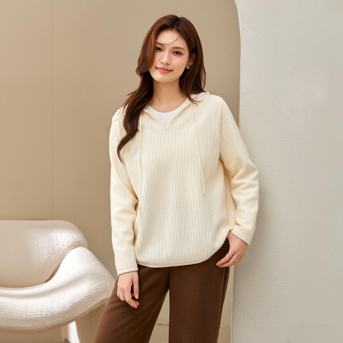 气质V领设计休闲连帽设计显瘦