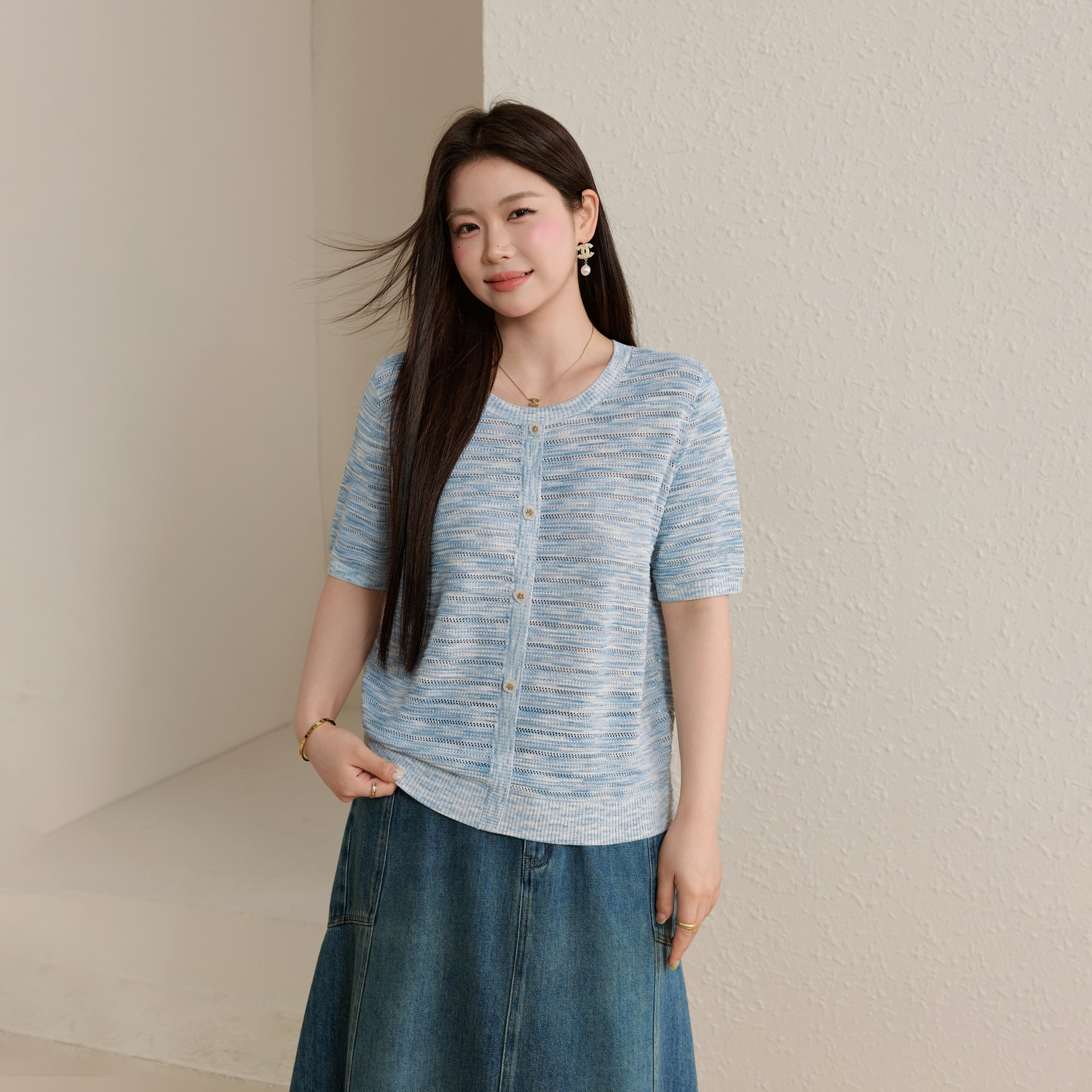 【薄款透气修身针织衫】纤莉秀大码女装韩系气质上衣胖mm夏装新款