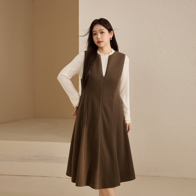 【洋气叠穿背心裙】纤莉秀大码女装气质V领连衣裙胖mm2025冬新款