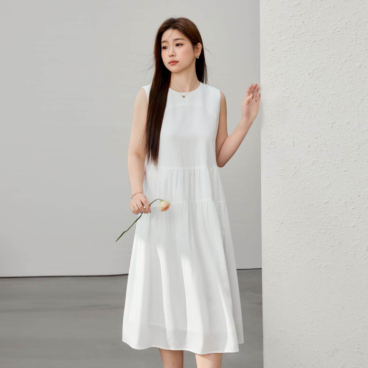 【简约圆领纯色气质无袖连衣裙】纤莉秀大码女装胖mm2025春装新款