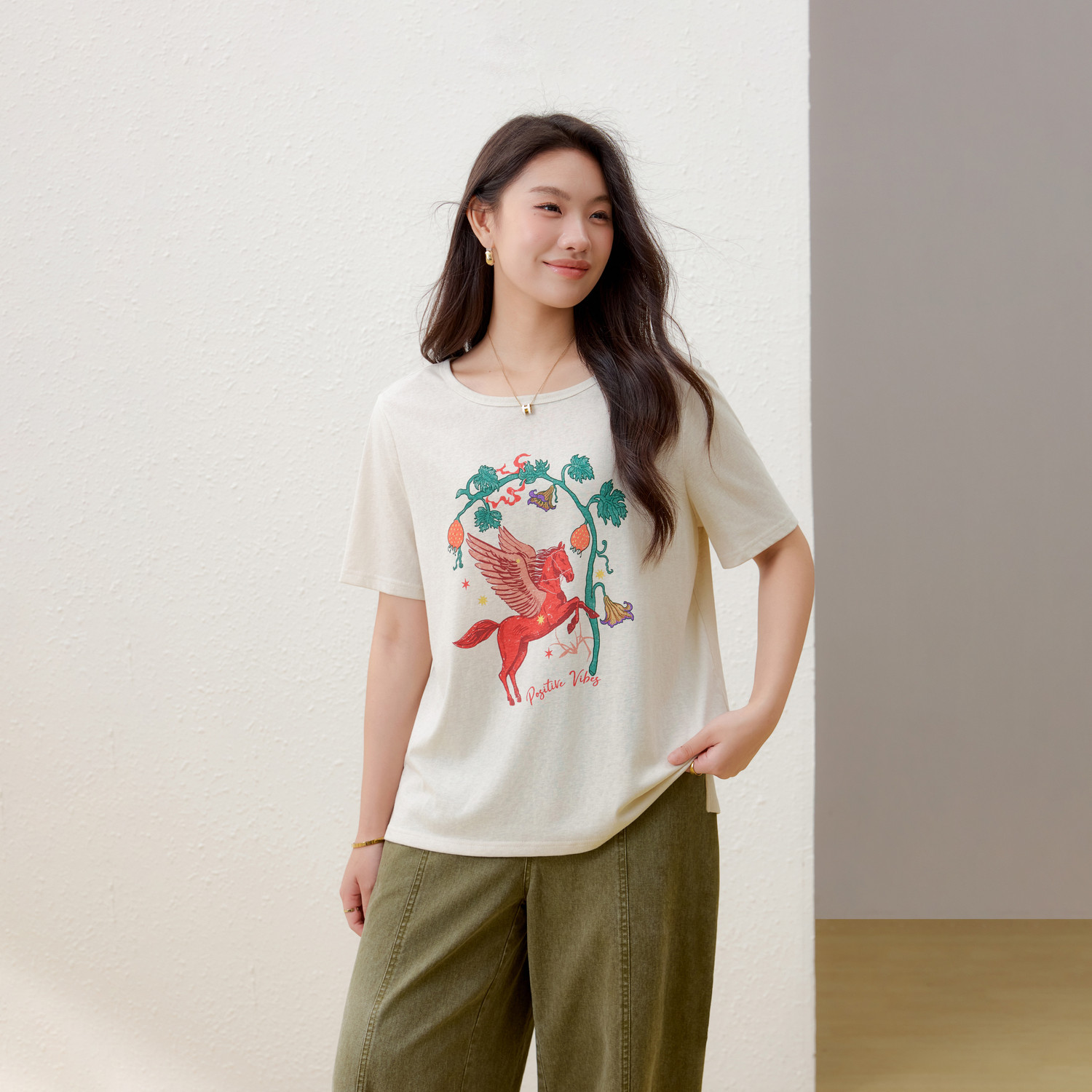 【飞马奇缘】复古印花圆领短袖T恤纤莉秀大码女装胖mm2026夏新款