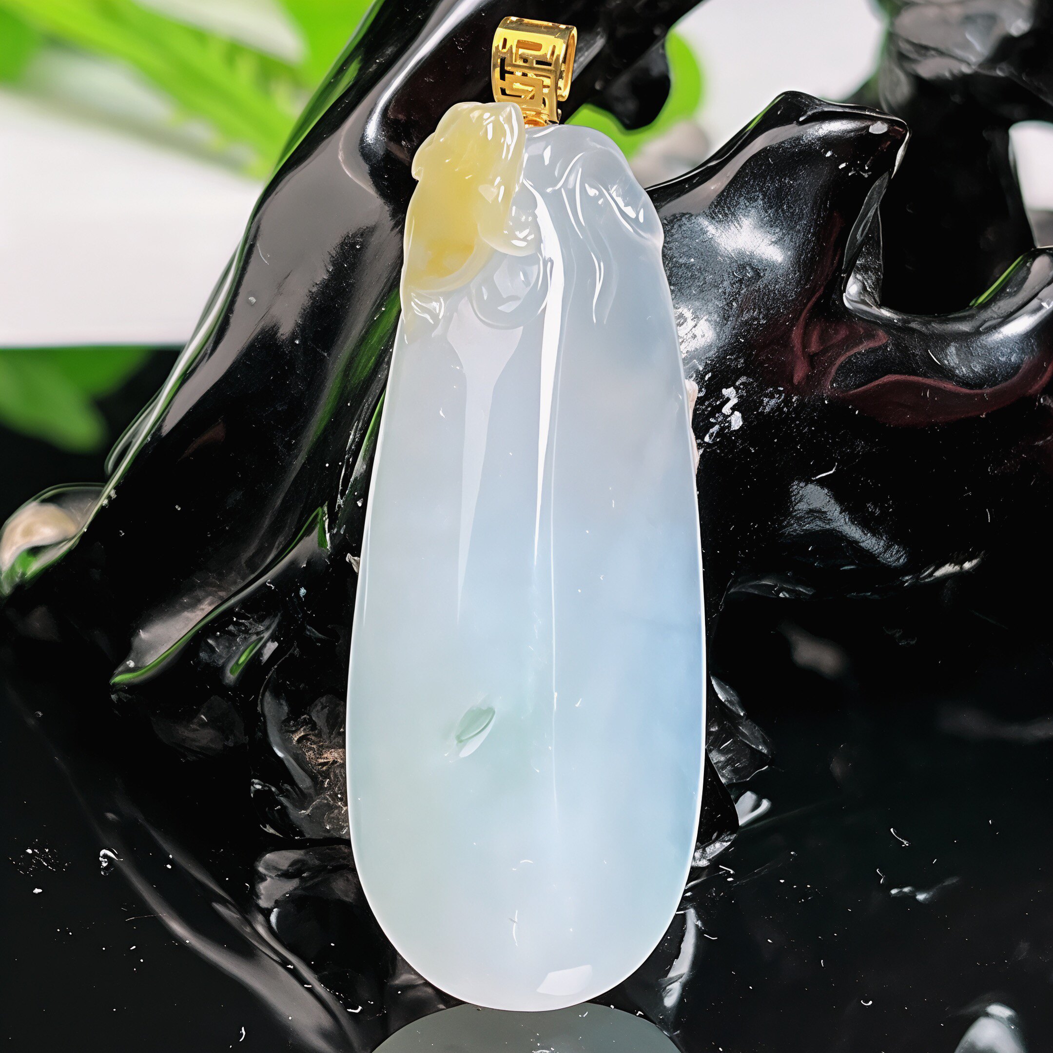 缅甸天然翡翠18K金镶老坑种飘花冰福瓜吊坠