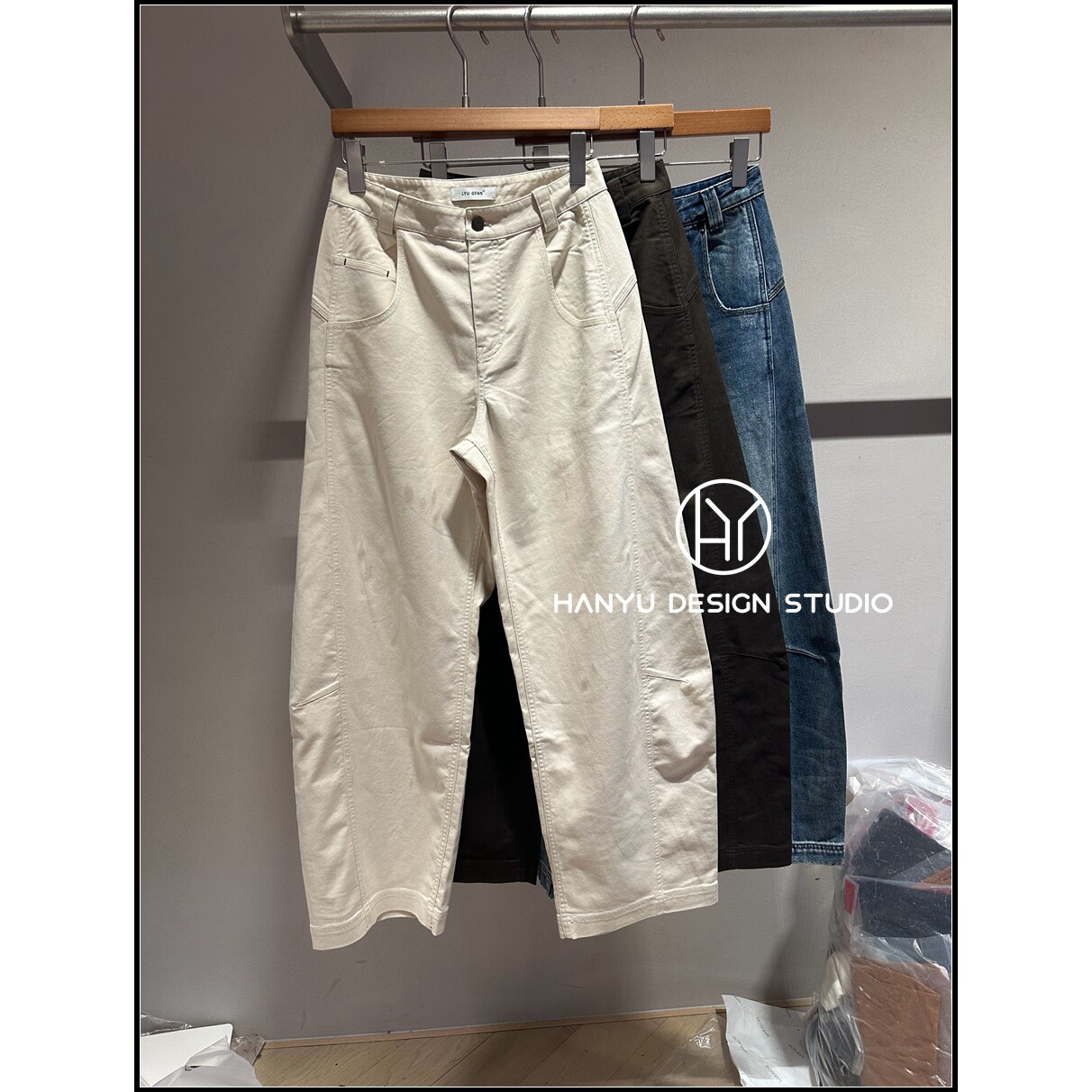 店主力荐B入【韩钰DESIGN】经典高腰显瘦阔腿裤弯刀直筒牛仔裤女