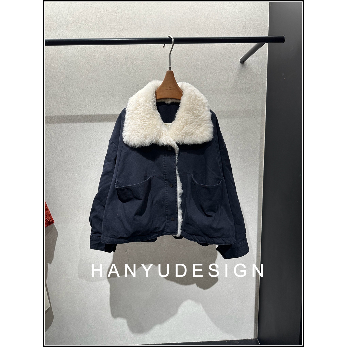 韩钰DESIGN羊皮毛一体羽绒服