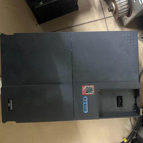 议价A0X220G3 安川达变频器 22KW 380V 工控配件维修