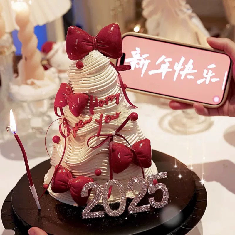 2025钻石数字元旦跨年蛋糕装饰红色蝴蝶结摆件新年春节除夕夜插件