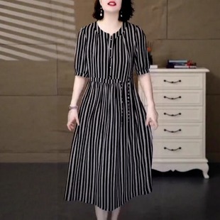 轻奢高级感阔太太条纹裙女收腰显瘦遮肉减龄优雅连衣裙夏 高端时尚