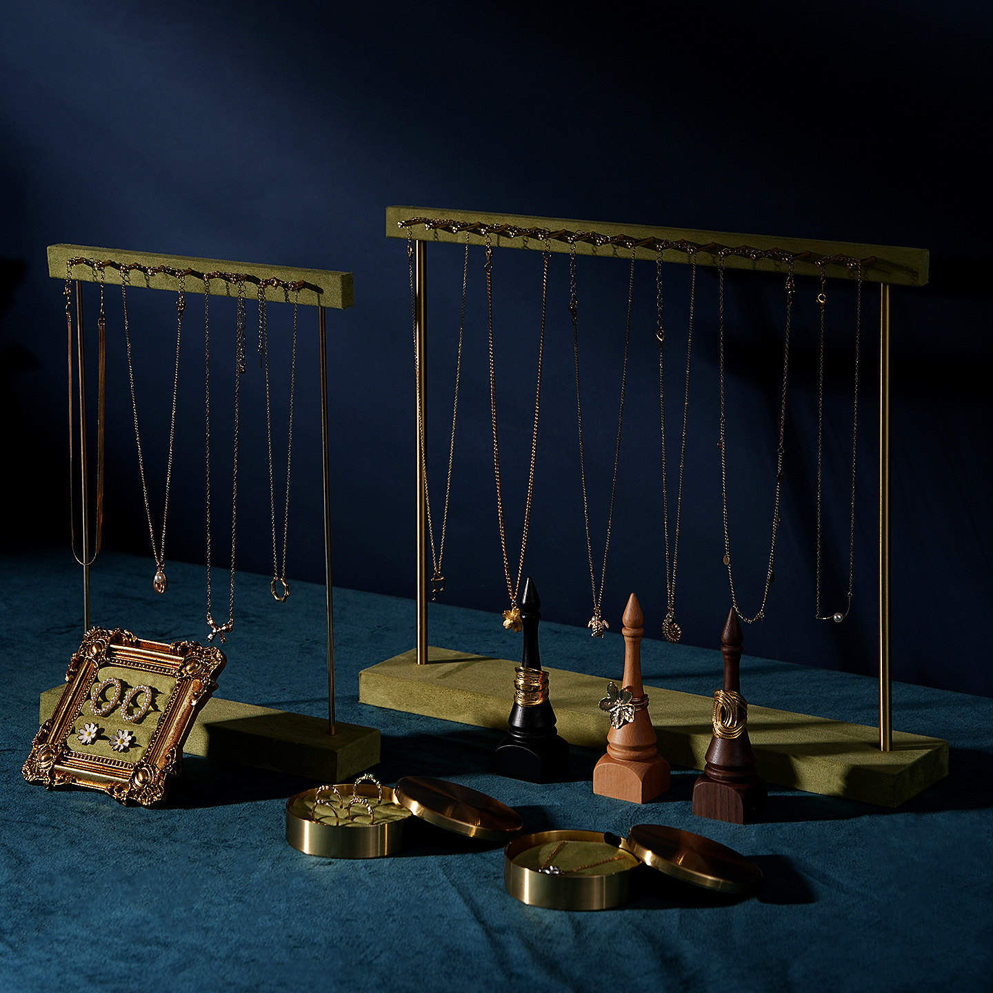 首饰展示架 象棋戒指托绒布鱼骨铜钉项链收纳架饰品陈列拍摄道具