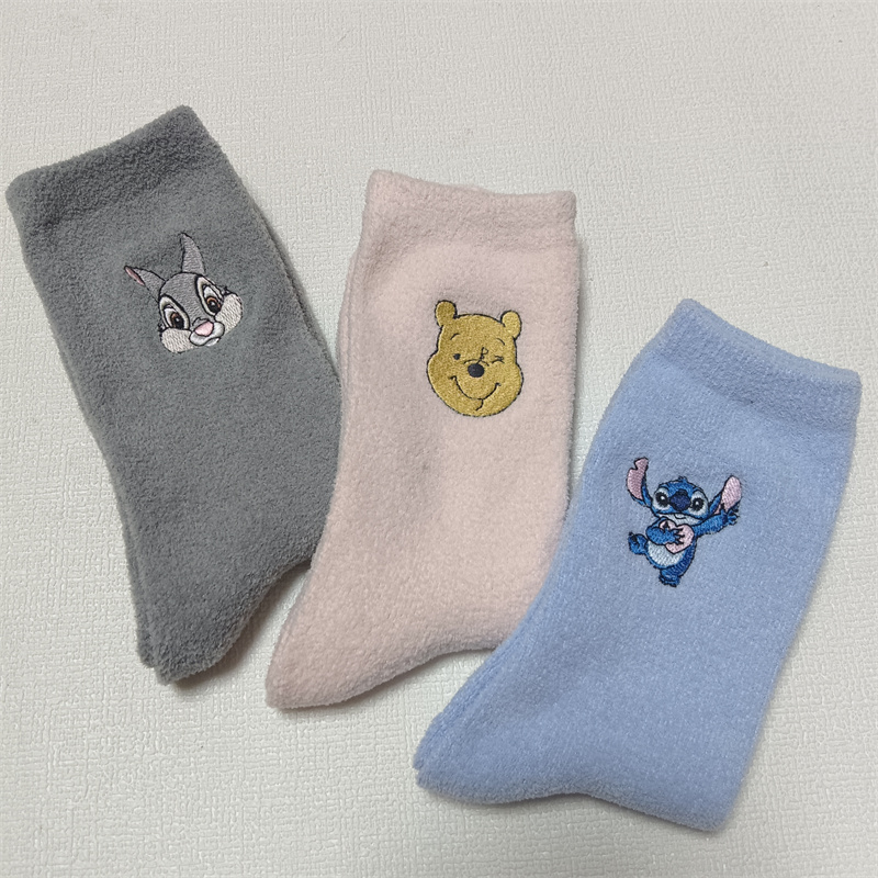 保暖女士成人毛绒卡通刺绣中筒袜