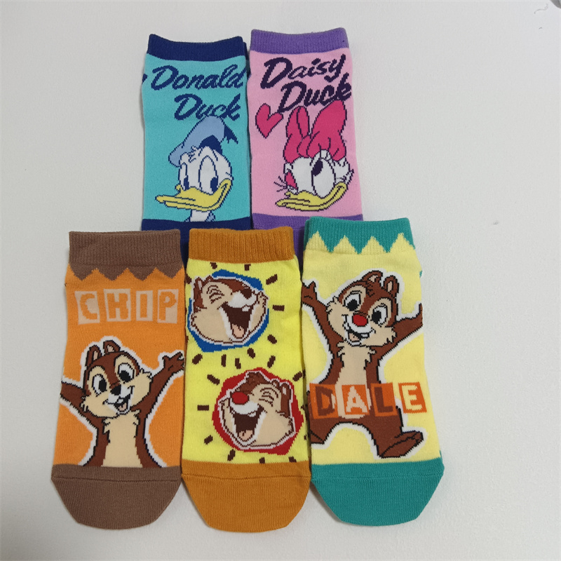 日单 可爱卡通松鼠兄弟 黛西鸭 女士成人袜子 短袜