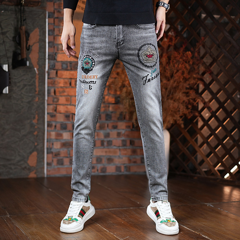 高端潮牌皇冠刺绣牛仔裤男款秋冬季修身小脚裤弹力舒适休闲长裤子