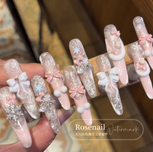 草莓舒芙蕾冬天少女心穿戴甲纯手工立体美甲贴片猫眼雪花假指甲