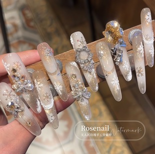 金幻云霓夜高级感轻奢穿戴甲爆闪冬日长款纯手工猫眼美甲贴片556