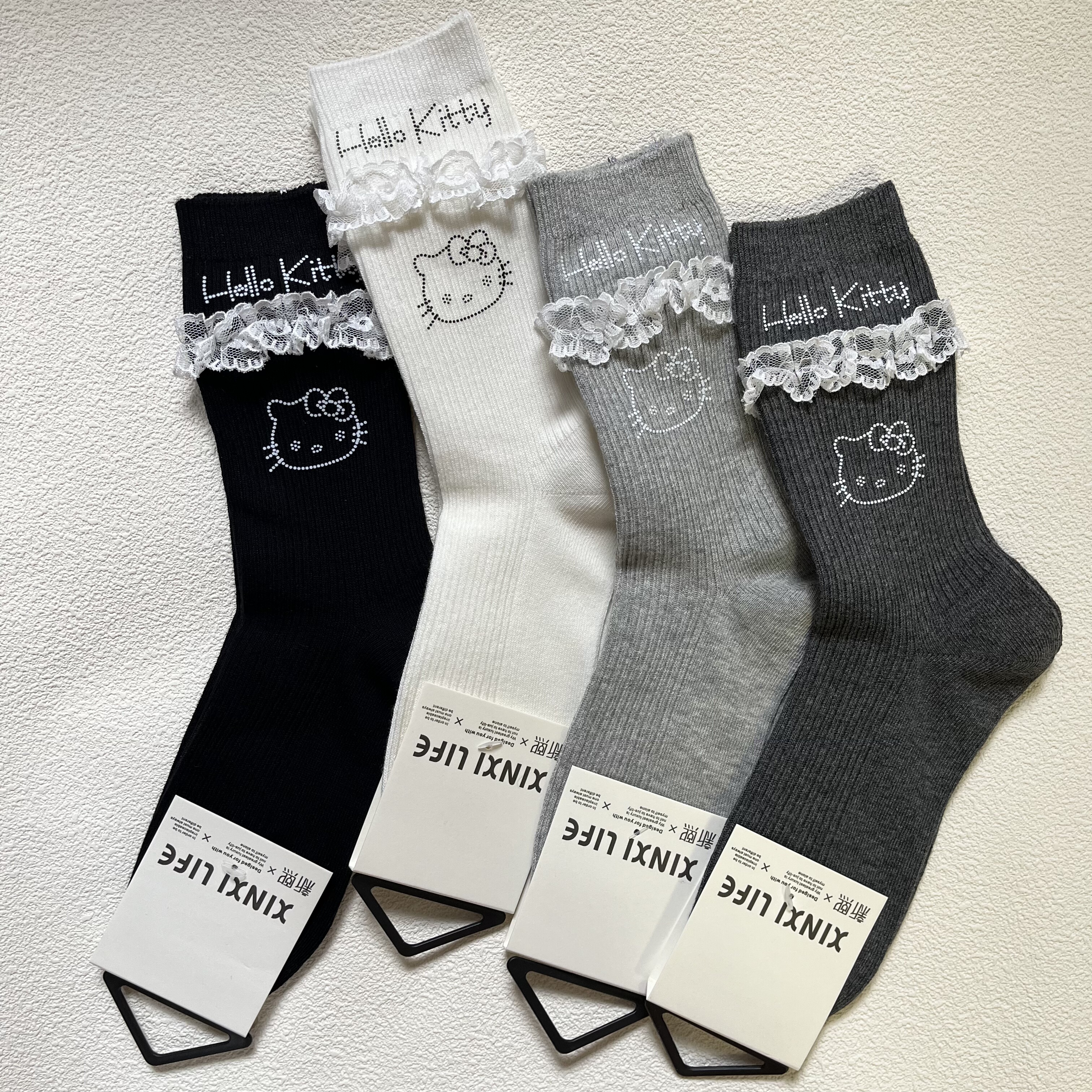 【2双包邮】卡通烫印字母KT猫蕾丝花边中筒袜韩版可爱百搭女袜潮