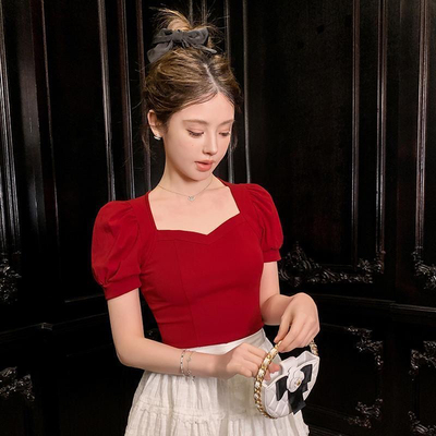 法式T恤酒红显白显瘦2025春夏泡泡袖简约百搭显瘦T恤女