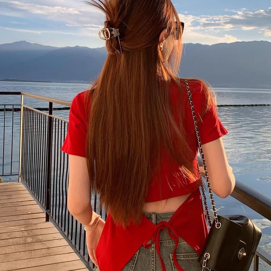 法式酒红色复古性感露腰绑带纯欲上衣女修身正肩夏季短袖露背T恤