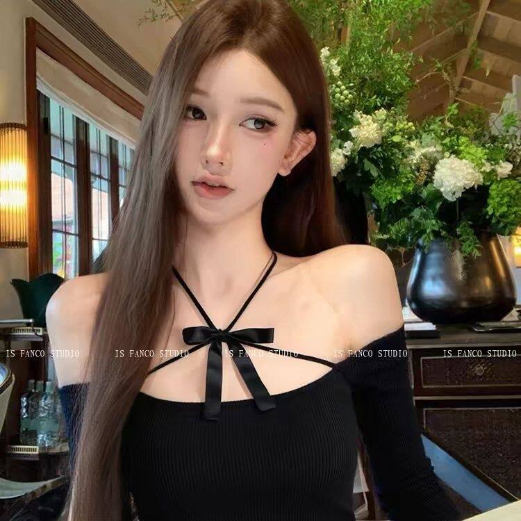 辣妹风一字领挂脖长袖上衣女2026年新款蝴蝶结露肩绑带打底衫