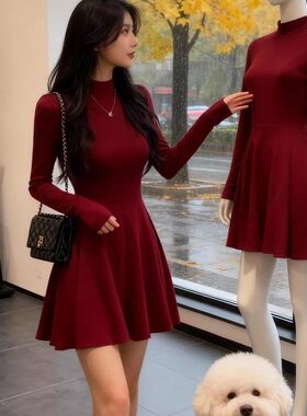 圣诞红色高级感半高领收腰显瘦喇叭袖甜辣妹连衣裙气质修身短裙子