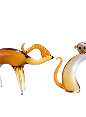 现代轻奢简约艺术玻璃抽象动物摆件疏离招财可爱小猪儿童房装饰品