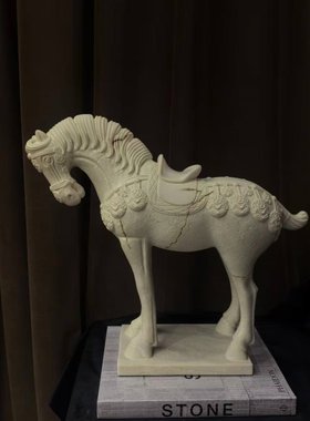 中古风复古风原创雕塑骏马装饰摆件样板间售楼处高端马雕塑摆设
