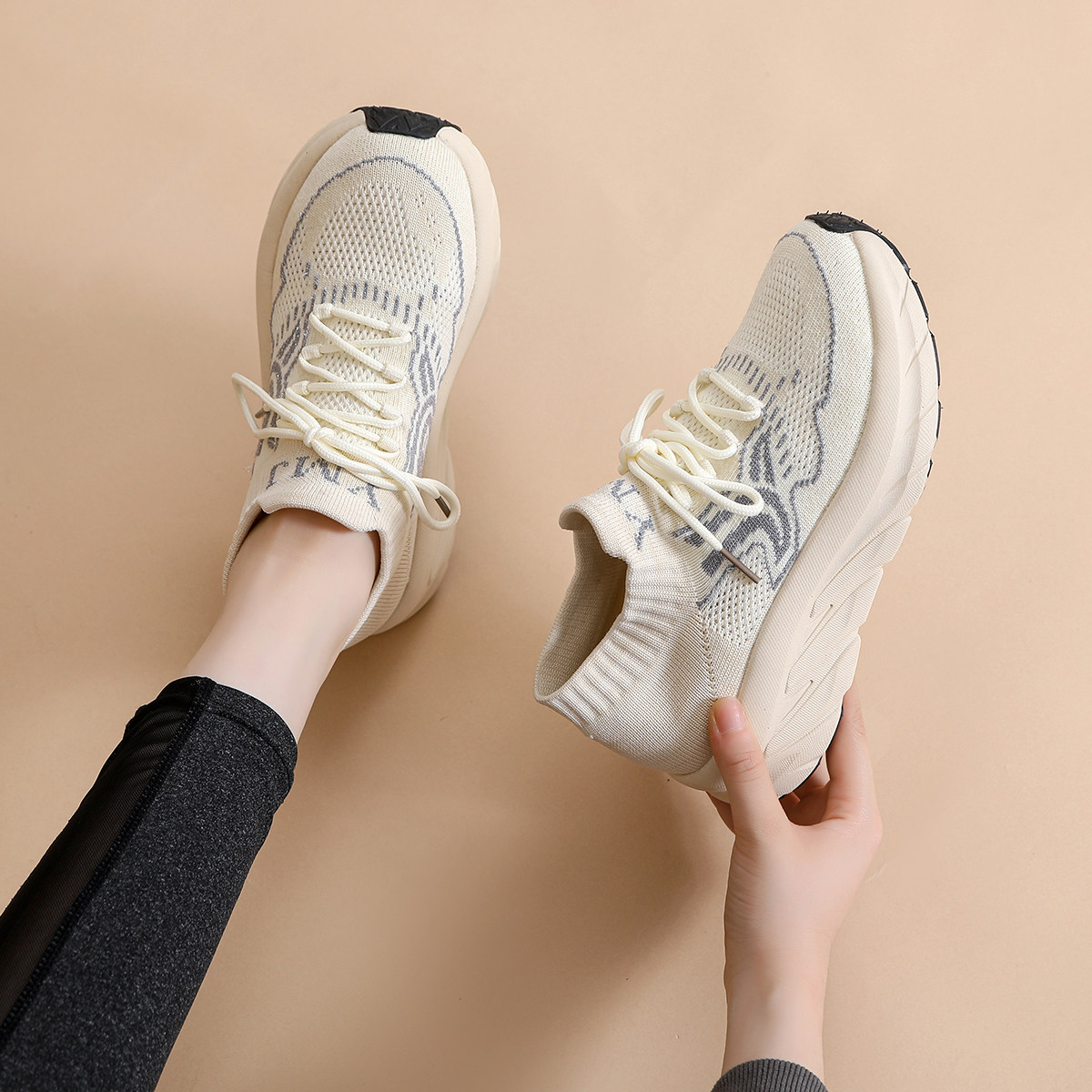 情侣款椰子鞋2026新款春季网面透气女鞋子爆米花软底飞织休闲鞋