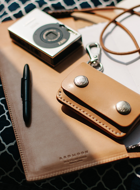 官方代理日本REDMOON红月RM-OC2-S牛皮小号护身符收纳包钱包卡包