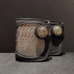 官方代理日本REDMOON红月PR-HR01SN-KC 限定蛇扣蛇皮短款钱包