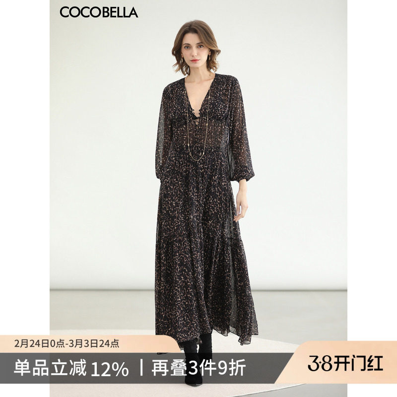 COCOBELLA女人味豹纹V领压褶连衣裙2026春长袖雪纺长裙FR3245