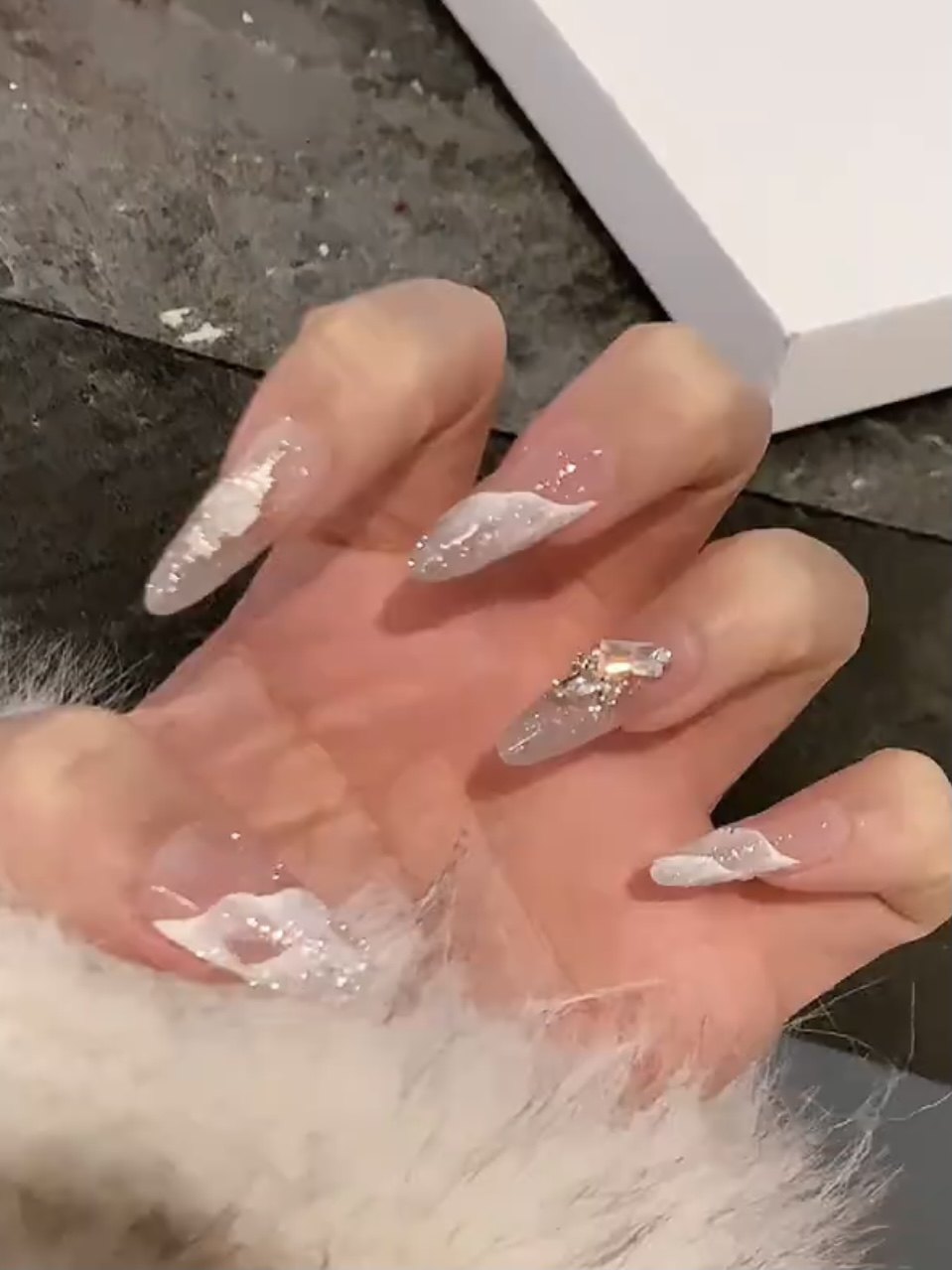 手工新年晕染锆石爆闪奢华新娘穿戴甲孕妇可拆卸长款yoyo泉州美甲